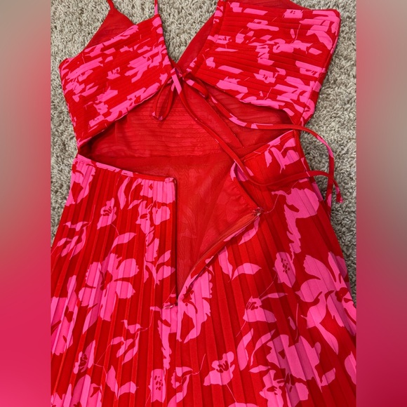 Lulus Vibrant Moment Red and Pink Floral Pleated Lace-Up Midi Dress size M - Picture 13 of 14